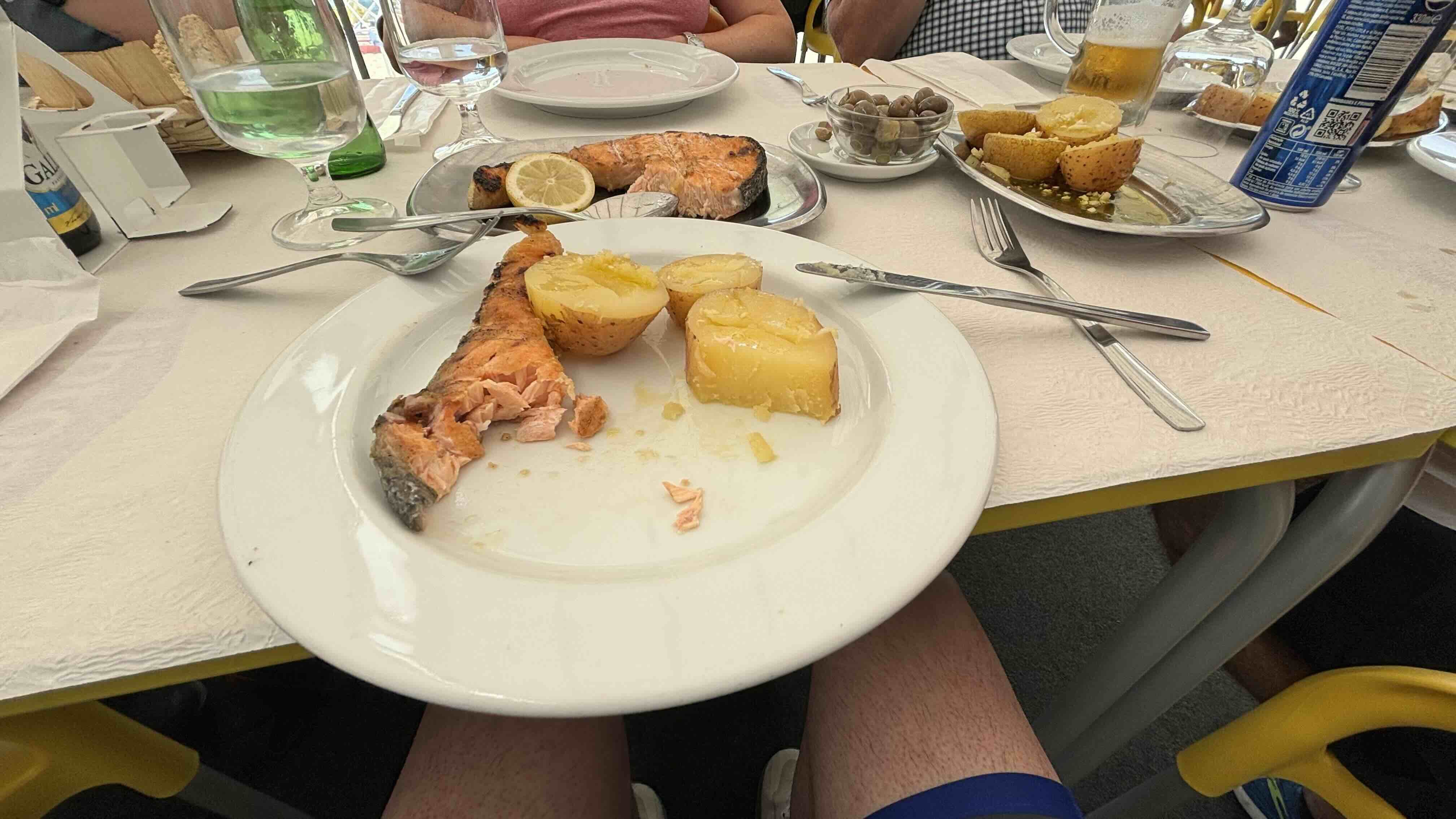 Today's lunch - grilled salmon and spuds with lots of garlic! Today's lunch